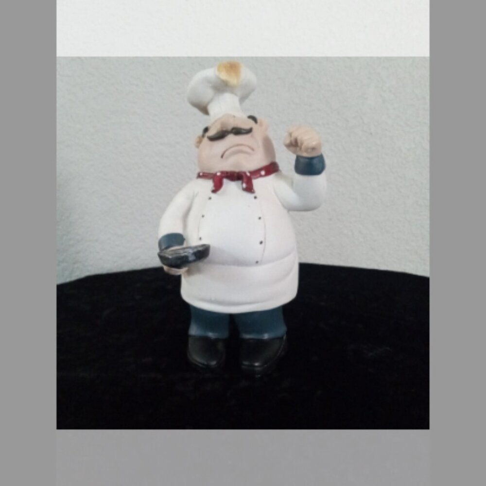 Chef (Skillet ) Series Ceramic Figure